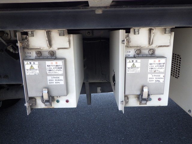 日産UD 2PG-CD5CA 冷凍車 10t超