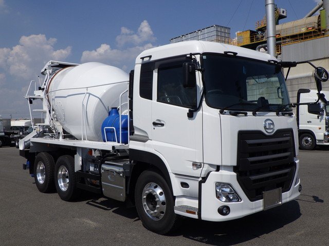 日産UD 2PG-CW5DL ミキサー 10t