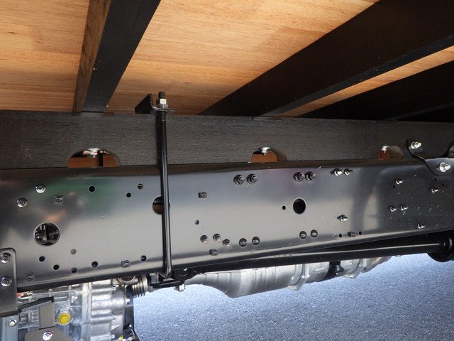 三菱 2KG-FK65F 平ボディ 4t ワイド