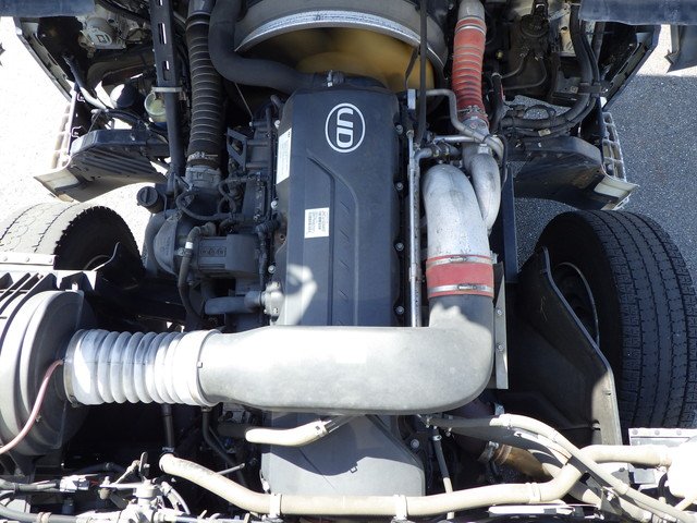 日産UD QPG-CD5ZA アルミウィング 10t超