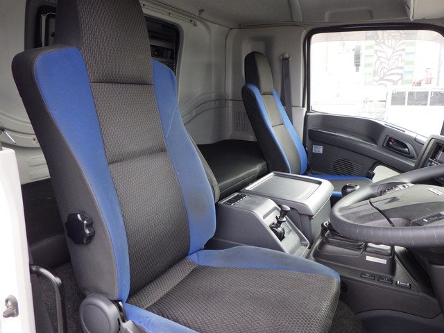 イスズ 2PG-CYJ77C アルミウィング 10t超